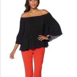 Vince Canute off the shoulder top.